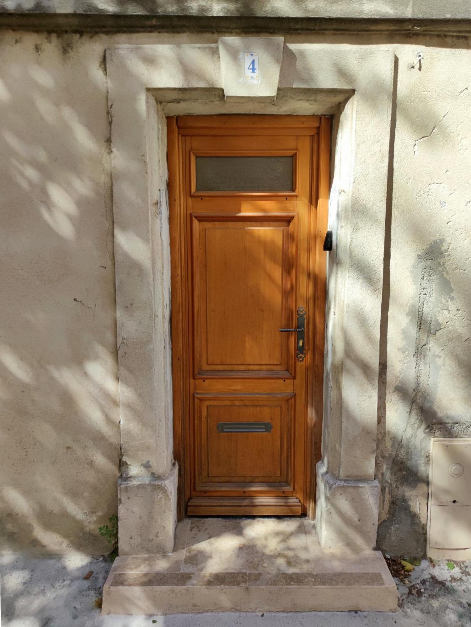 L'Etape Arlesienne Apartamento Exterior foto